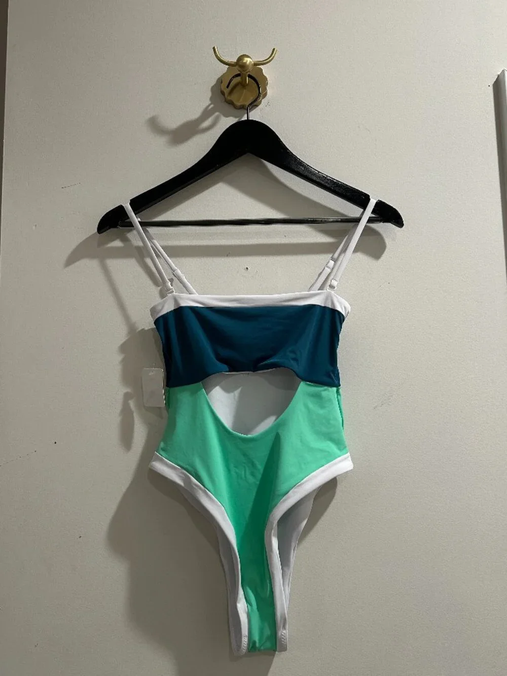 Oneone free people